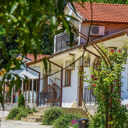 מלון וארנה Eco Complex Izvori מראה חיצוני תמונה