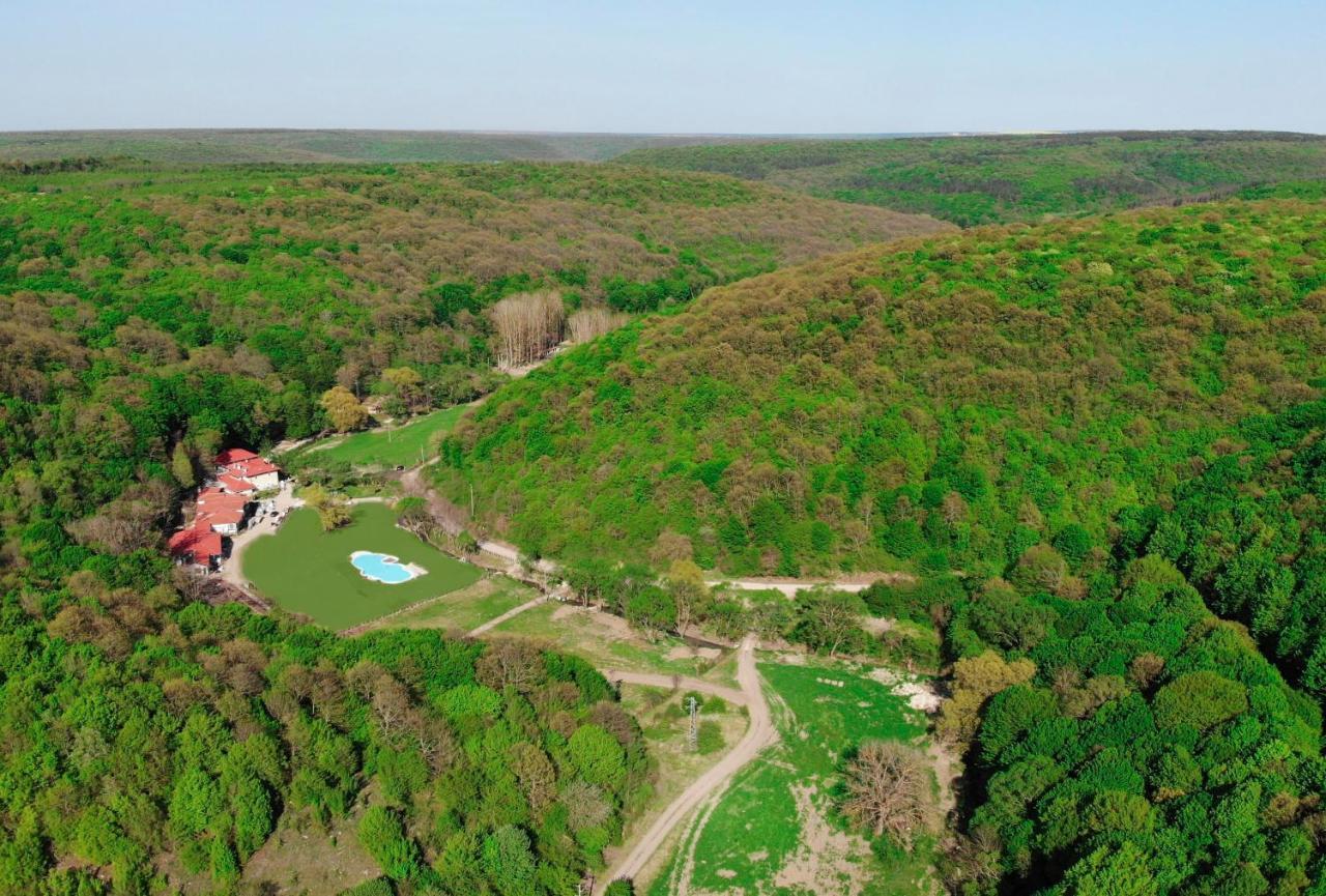 מלון וארנה Eco Complex Izvori מראה חיצוני תמונה